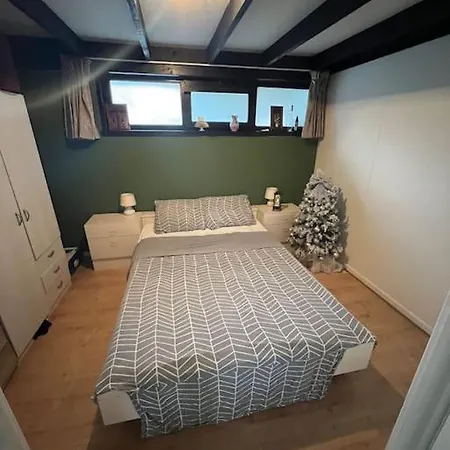 Vakantiehuis In בקתה